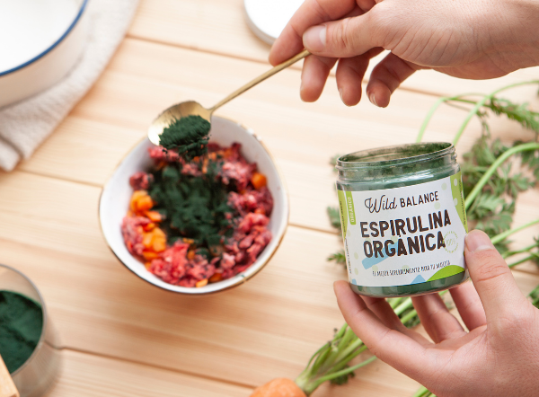Espirulina para perros: qué es y cómo puede beneficiar a tu mascota