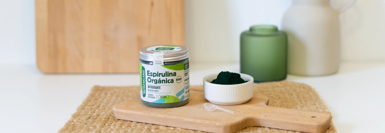 Espirulina para perros: qué es y cómo puede beneficiar a tu mascota